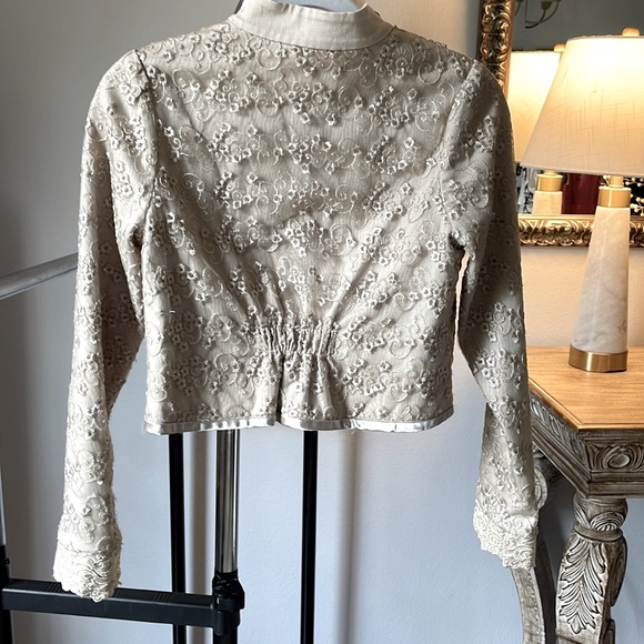 Ya-Ya lace cropped beige jacket size small. - Picture 3 of 6